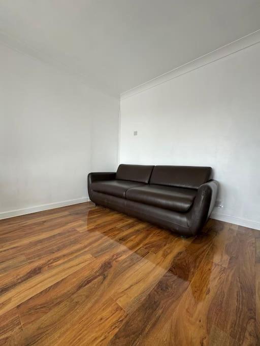 Flat On High Street Apartment Saltdean ภายนอก รูปภาพ